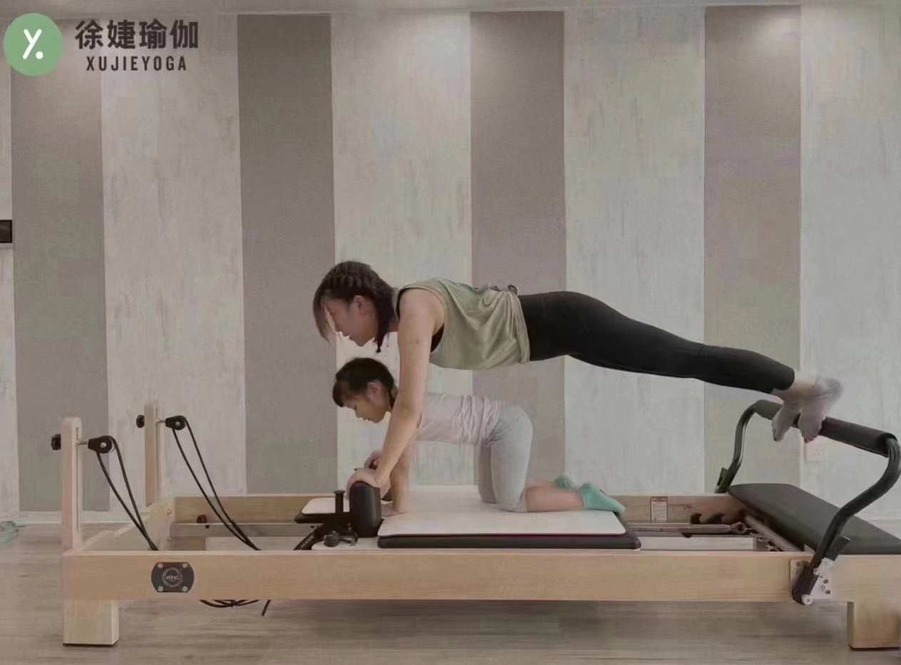 MAY TAP PILATES BEECH WOOD REFORMER PILATES 3